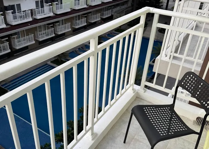 Mira's Unit In Amani Grand Residences Near Mactan Int'l Airport
