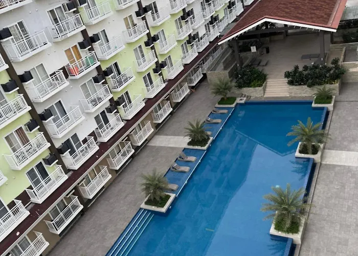 Aparthotel Mira's Unit In Amani Grand Residences Near Mactan Int'l Airport